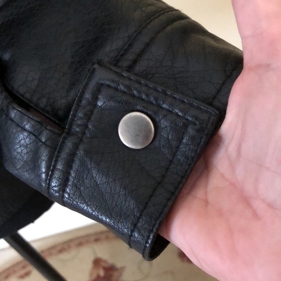 fresh brand moto jacket. Looks and feels like leather. Size M Ptp 20”.. - Picture 5 of 10